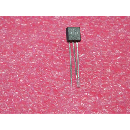 Lot x10 : transistor 2N 4124 Si NPN 2N4124 Ic max 0.2a Vce max 25v boîtier TO-92