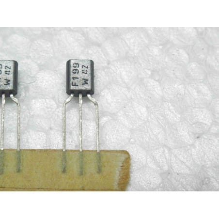 Lot x4 : transistor BF 199 ~ NPN Si BF199 ~ ic max 0.025A 25mA