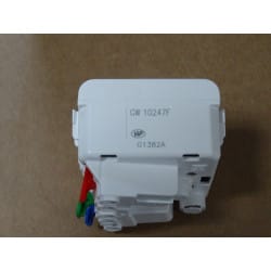 Boîte de 6 Prises  Gewiss Chorus GW10247F  250Vca  CONNEXION AUTO  2P+T 16A