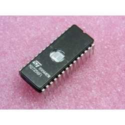 ci M 27256 F1 ~ ic M27256F1 ~ EPROM UV 256K-bit 32K x 8 250ns ~ 28-Pin (PLA041)